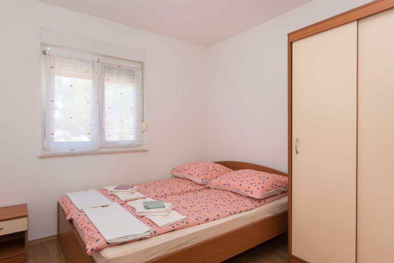Vodice-Srima Apartamento Exterior foto